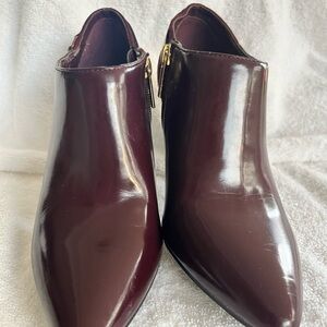 Bandolino Burgundy Ankle Boots